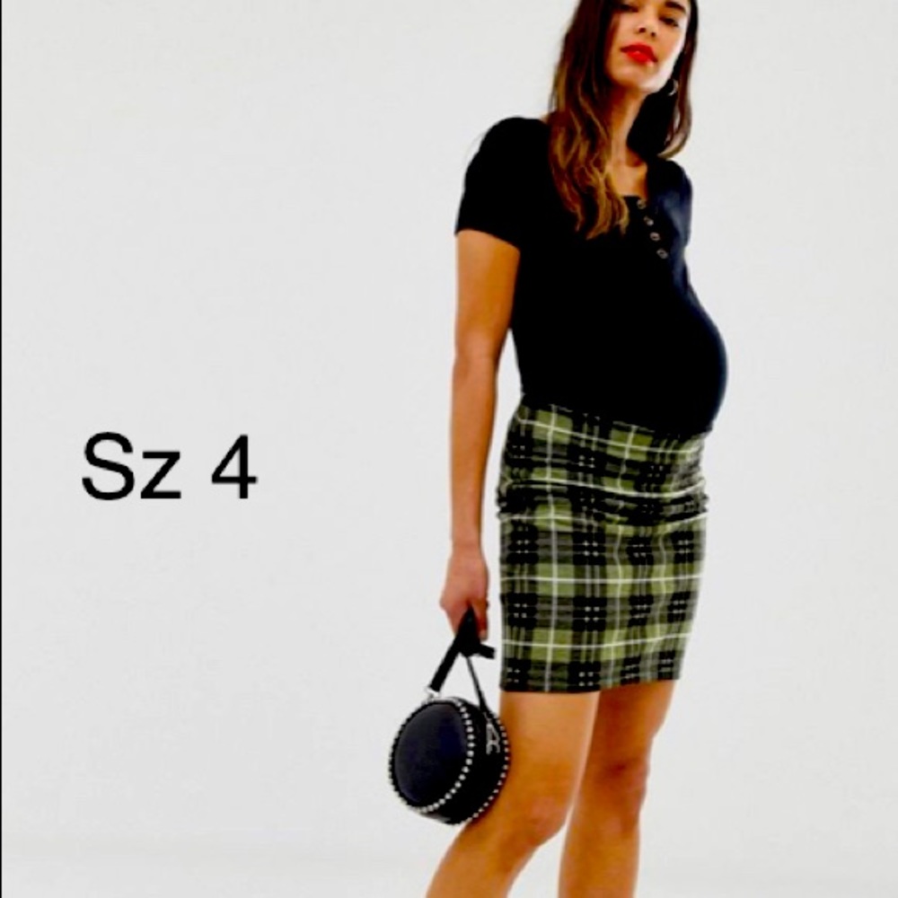 90’s style maternity skirt
